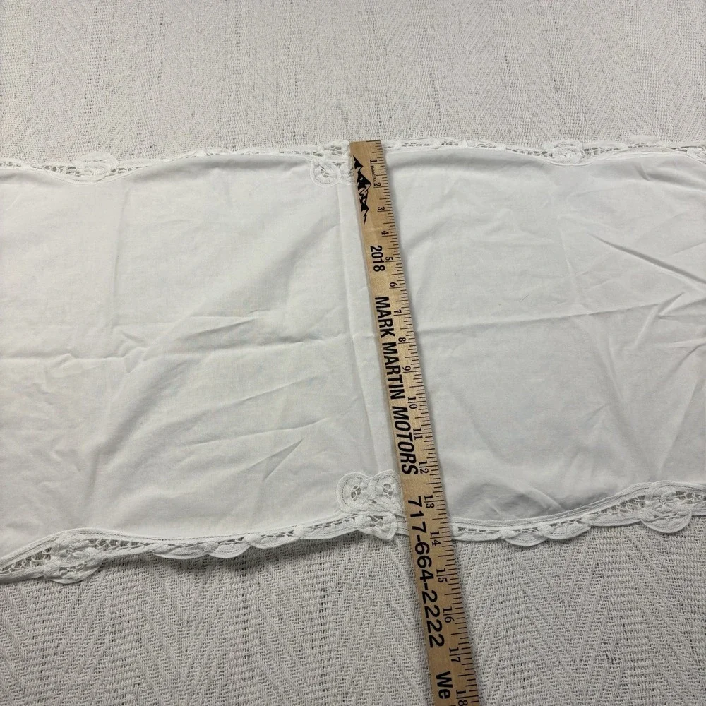 Vintage White Table Runner With Battenburg Lace Trim Doily Cotton